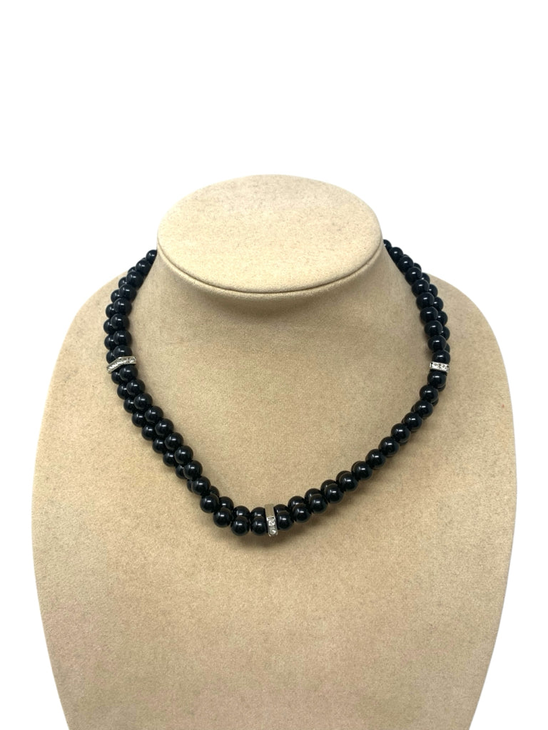 NECKLACE W