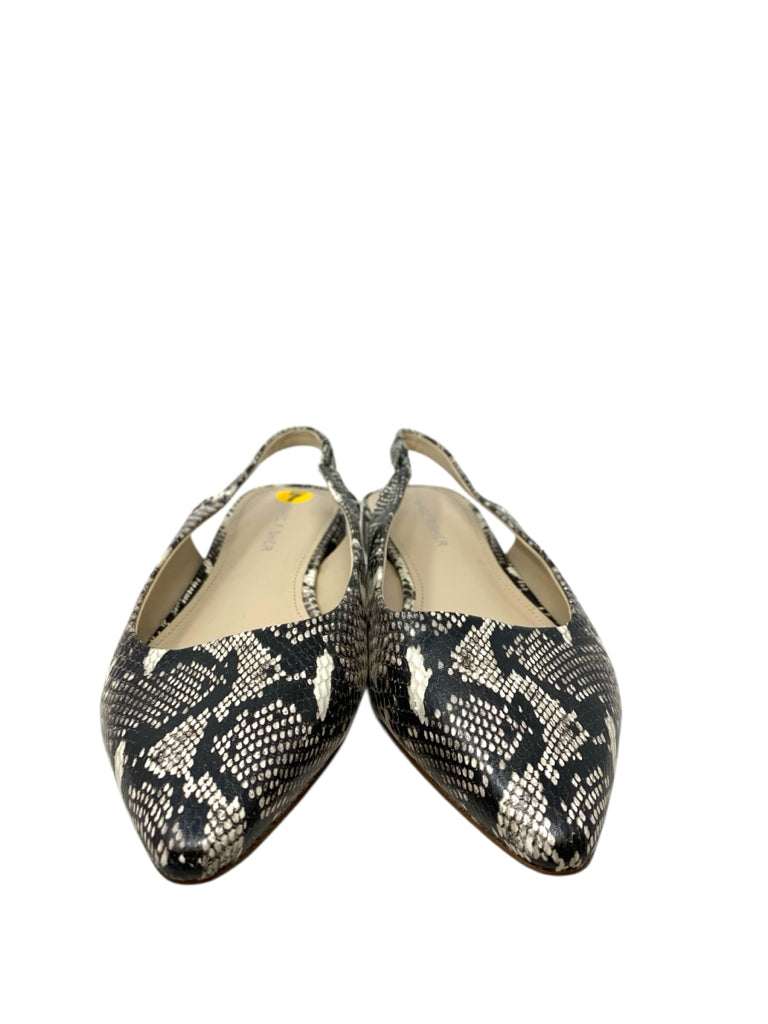 MARC FISHER  7 FLAT W