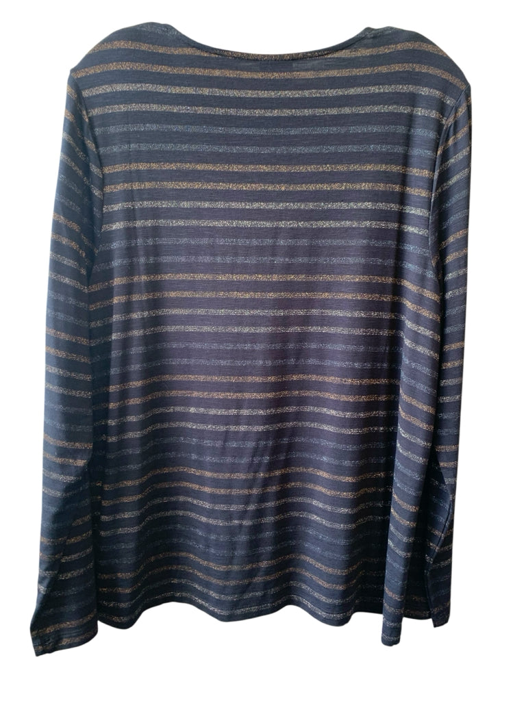 CHICO'S  large TOP  W