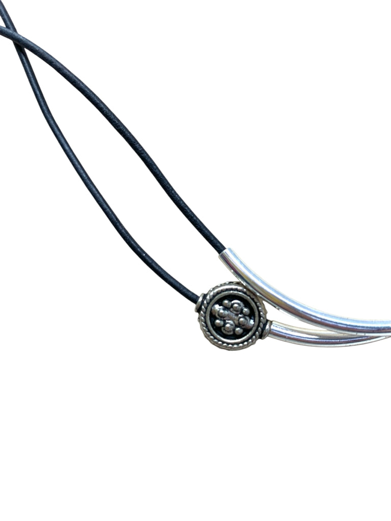 LIZZIE JAMES NECKLACE W