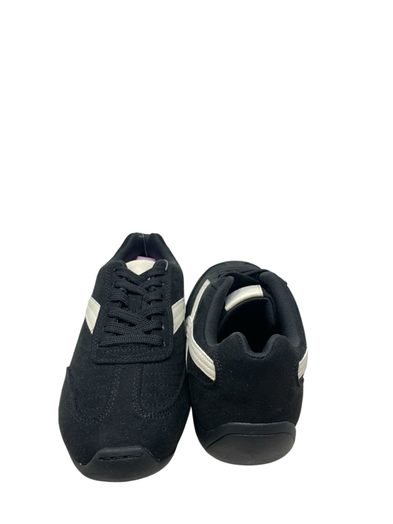 WILD FABLE  6 SNEAKERS W