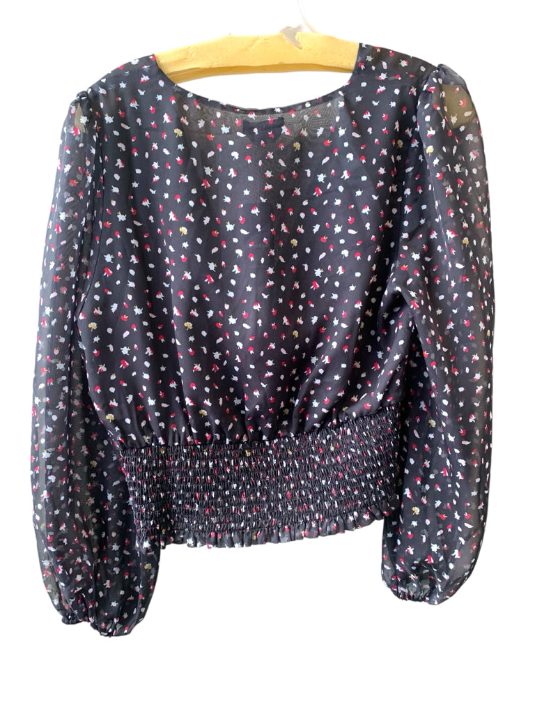 BEBE  medium TOP  W