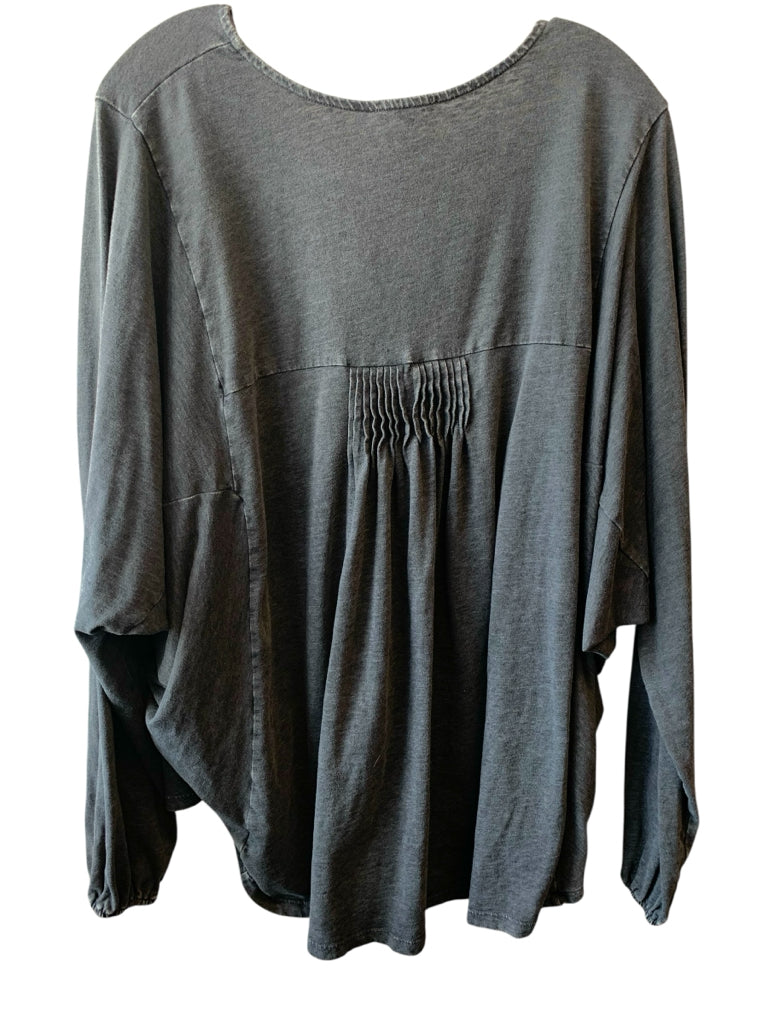 EASEL  medium TOP  W