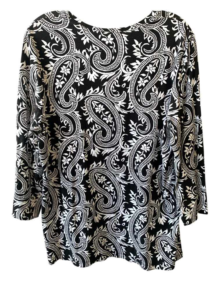 CHICO'S  large TOP  W