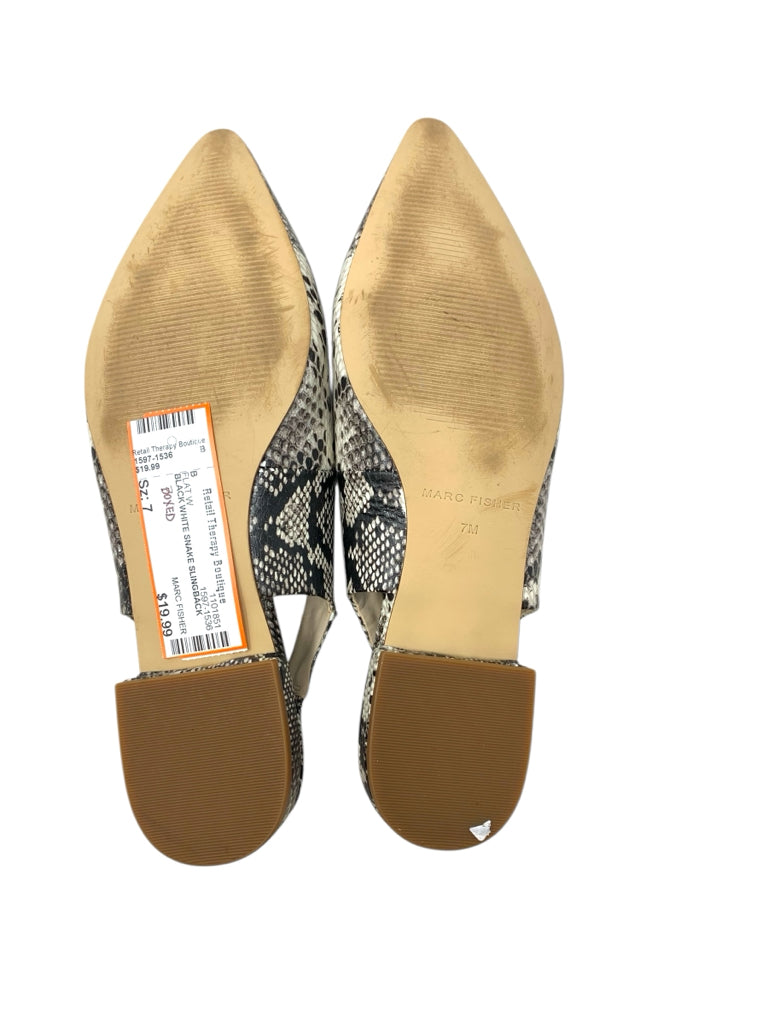 MARC FISHER  7 FLAT W