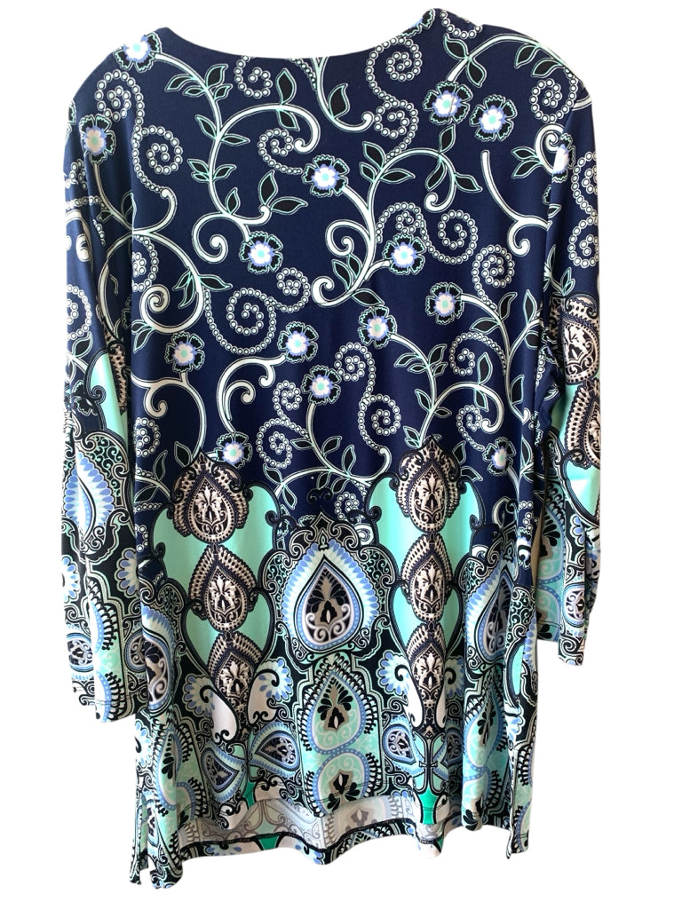 JM COLLECTION  large TOP  W