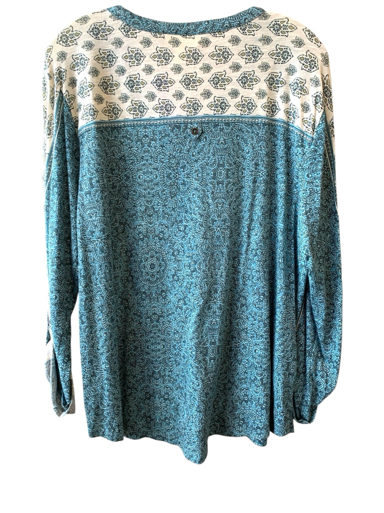 STYLE & CO  large TOP W