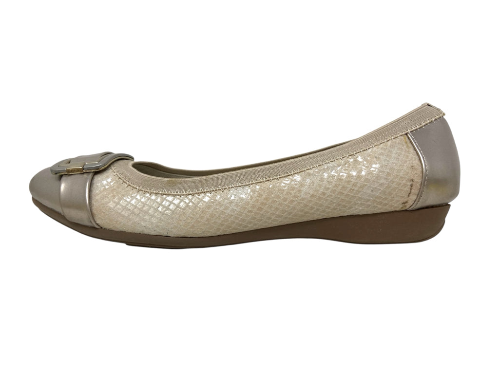 ANNE KLEIN Size 9 FLAT W