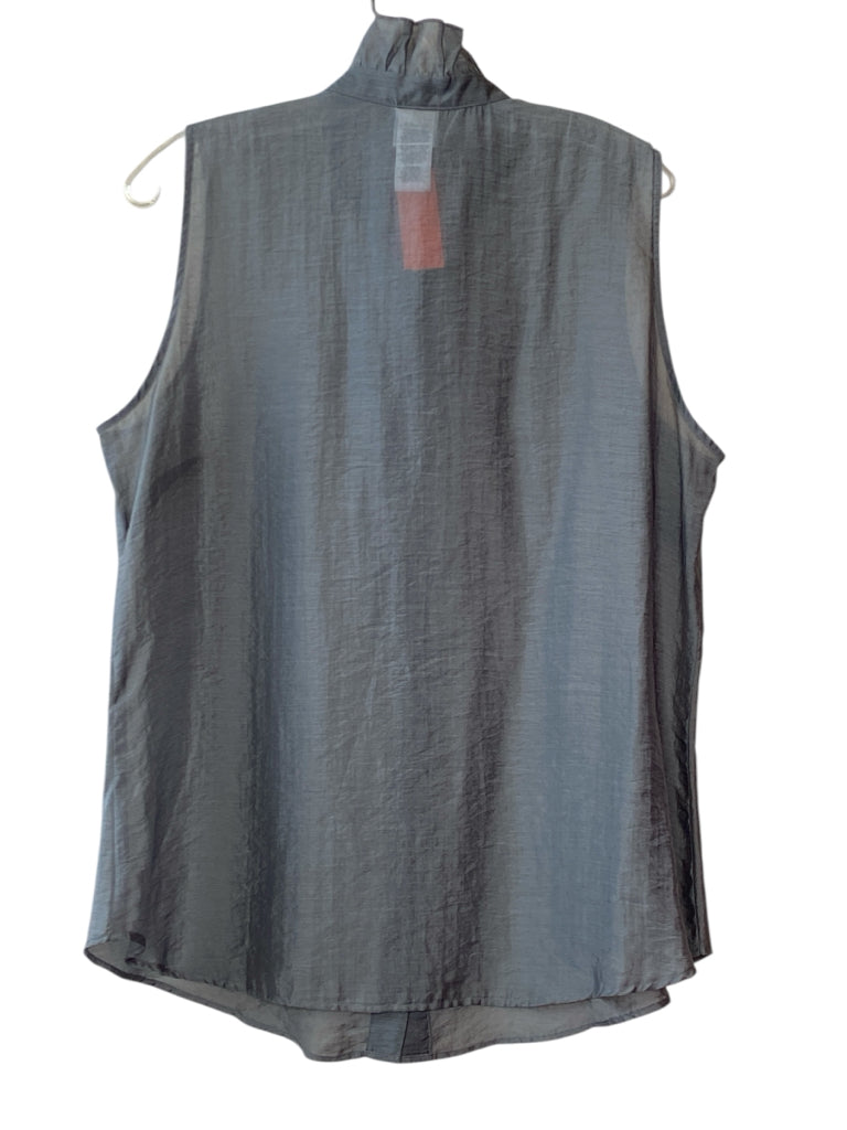 CABI Size large BLOUSE W