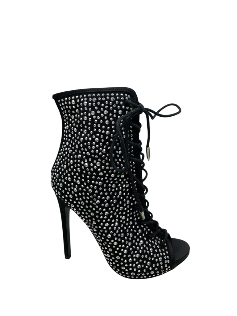 SHOEDAZZLE  6 BOOTIE W