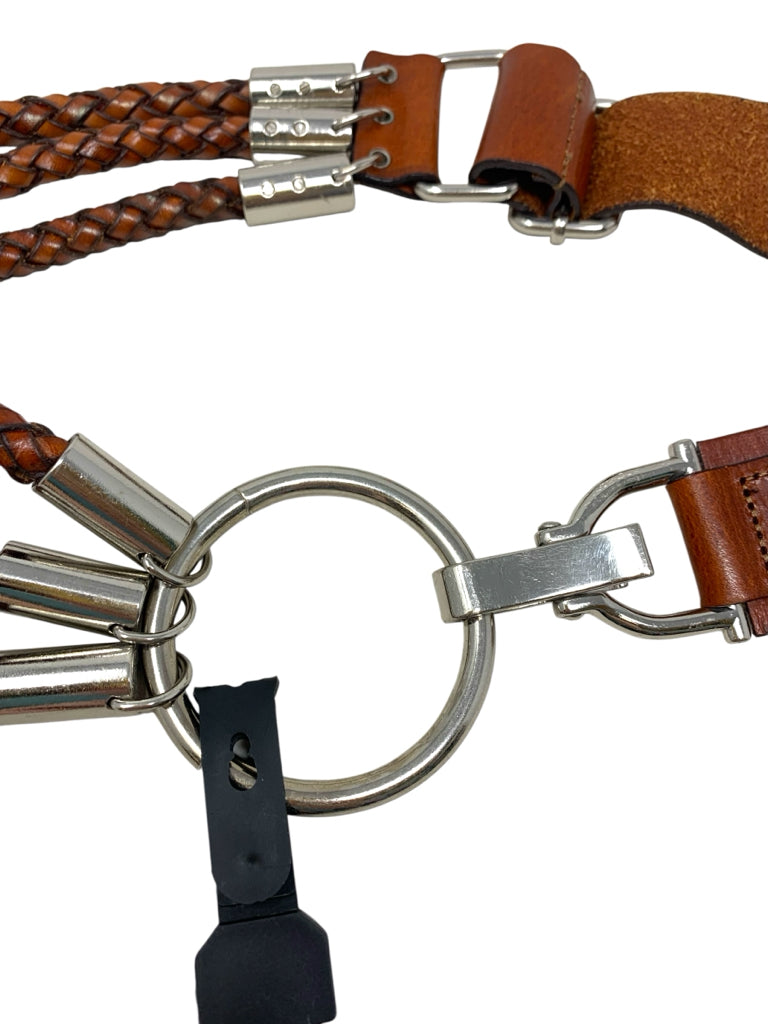 small BELT W