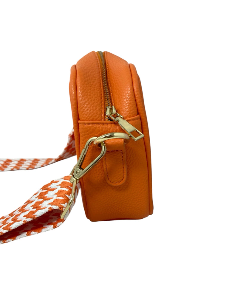 AH*DORNED Size medium PURSE W