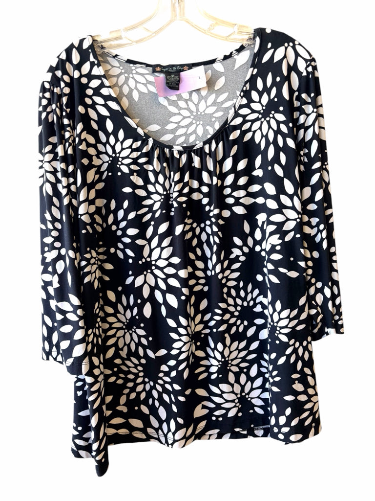 SUZIE IN THE CITY Size 1X TOP W