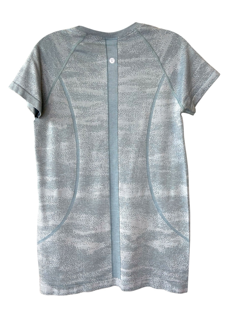 LULULEMON Size medium GYM W