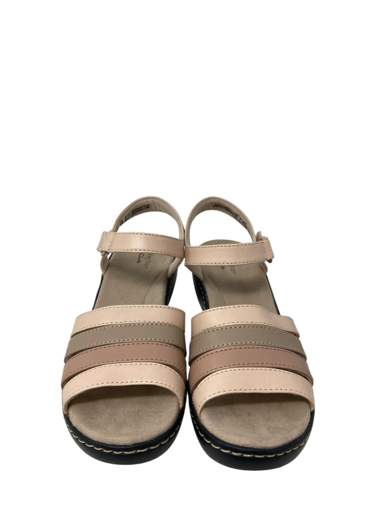 CLARKS Size 7 SANDALS W