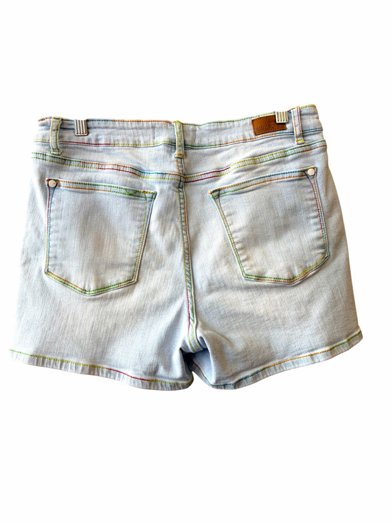 JUDY BLUE Size large SHORT W