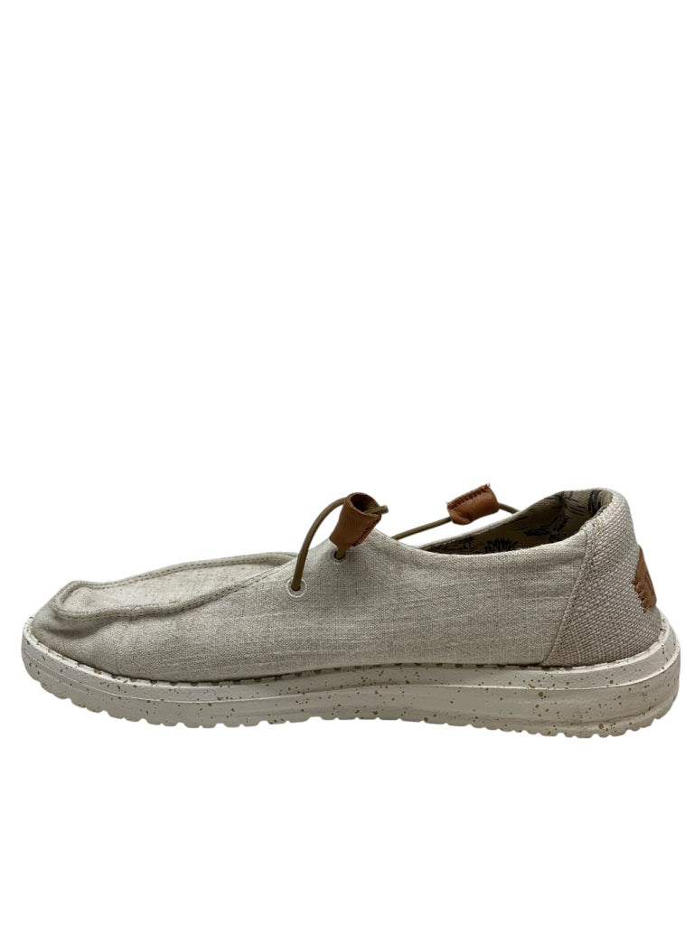 HEY DUDE  8W WEDGE W