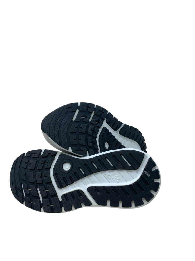 BROOKS  10.5 SNEAKERS W