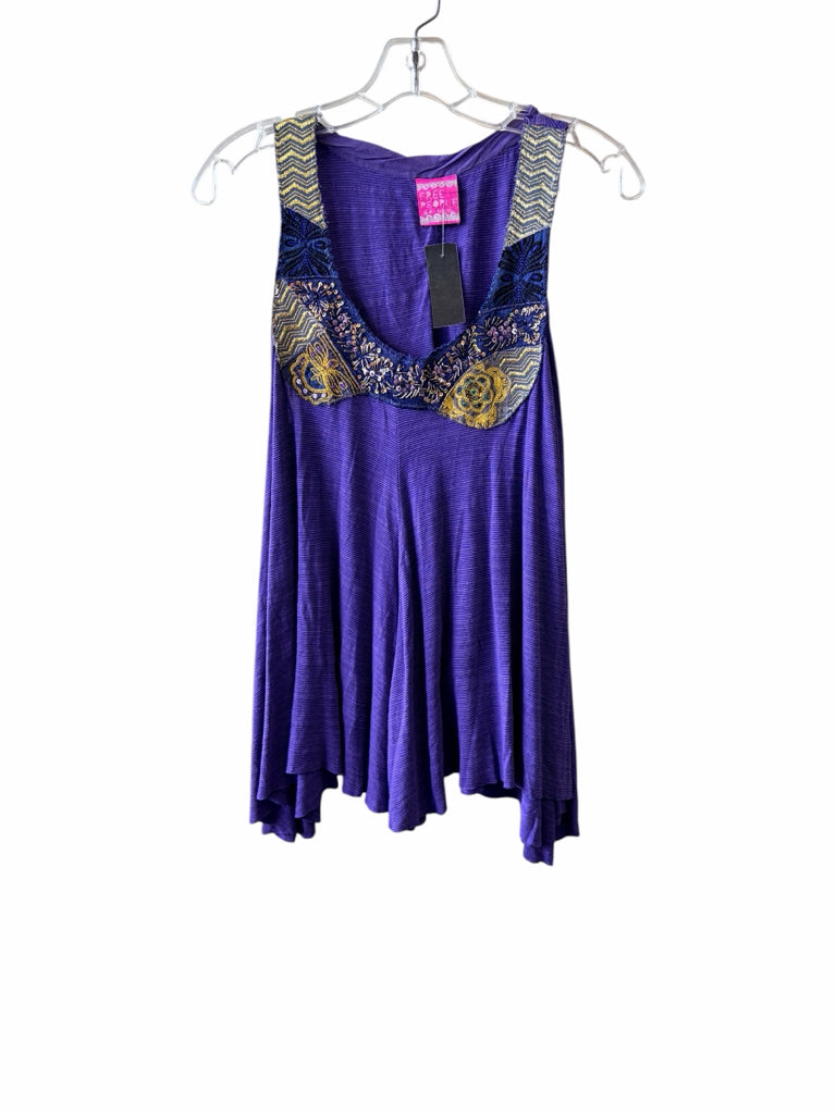 FREE PEOPLE Size small TOP W