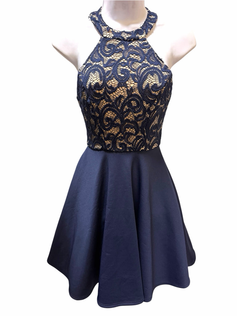 B DARLIN Size 0 FORMAL W