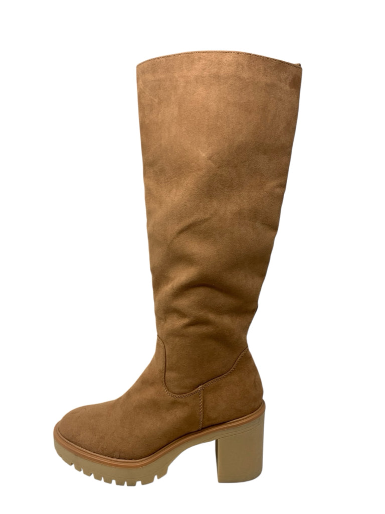 UNIVERSAL THREADS  10 BOOT W