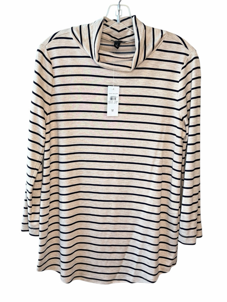 ANN TAYLOR Size medium TOP  W