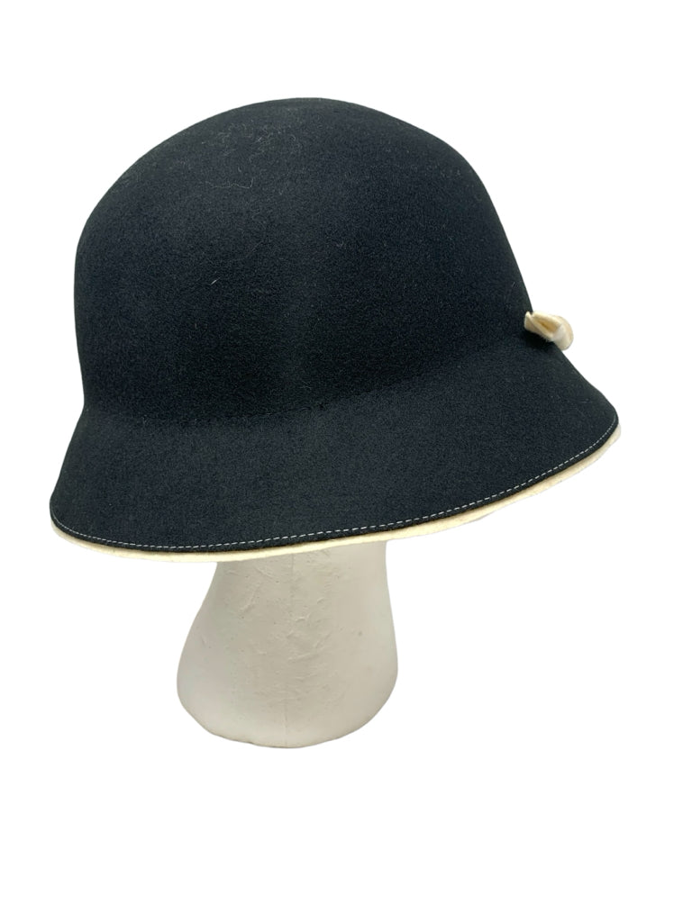 WHITE + WARREN  ALL HAT W