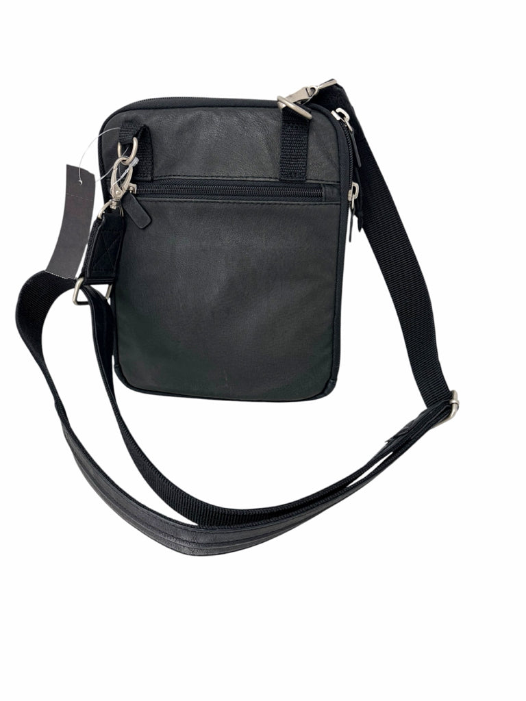 GUN TOTE'N MAMA Size small CROSSBODY W