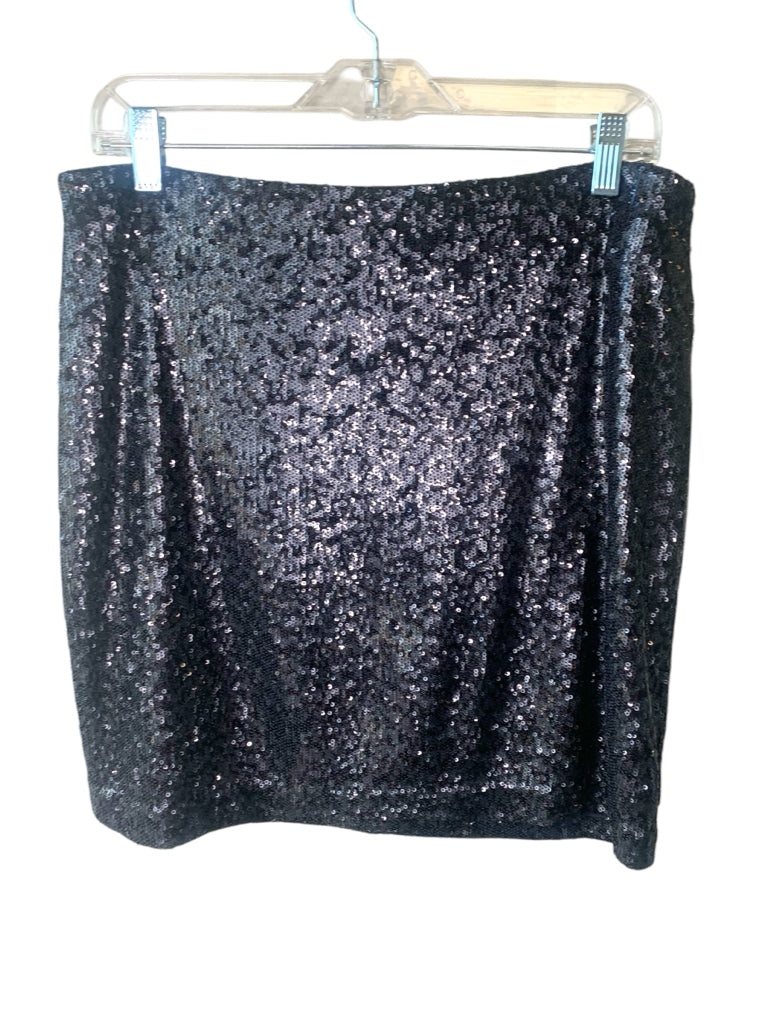 WHITE HOUSE BLACK MARKET  12 SKIRT W