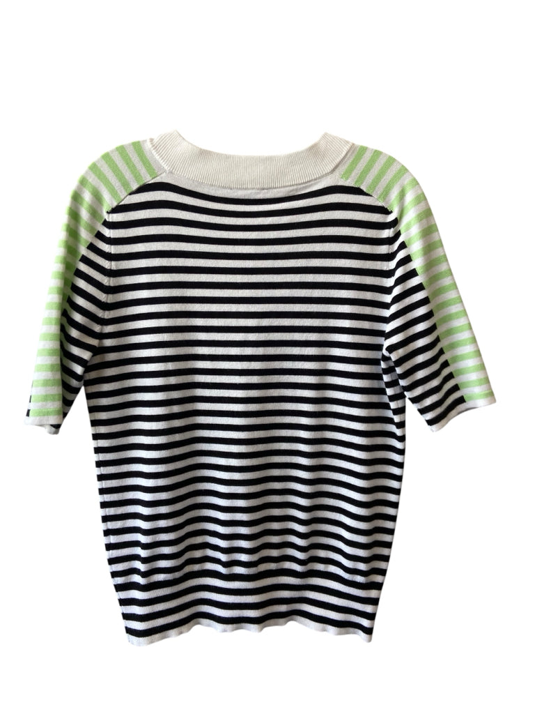 DKNY Size small TOP  W