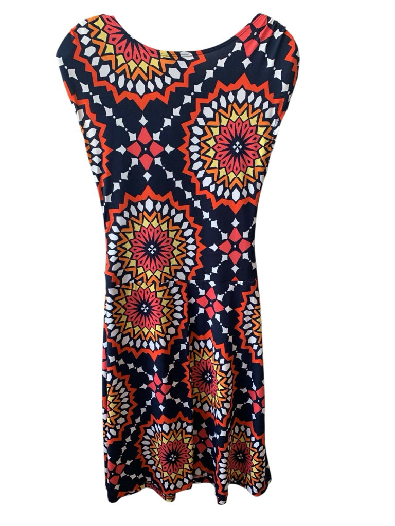 EN FOCUS Size 8 DRESS W