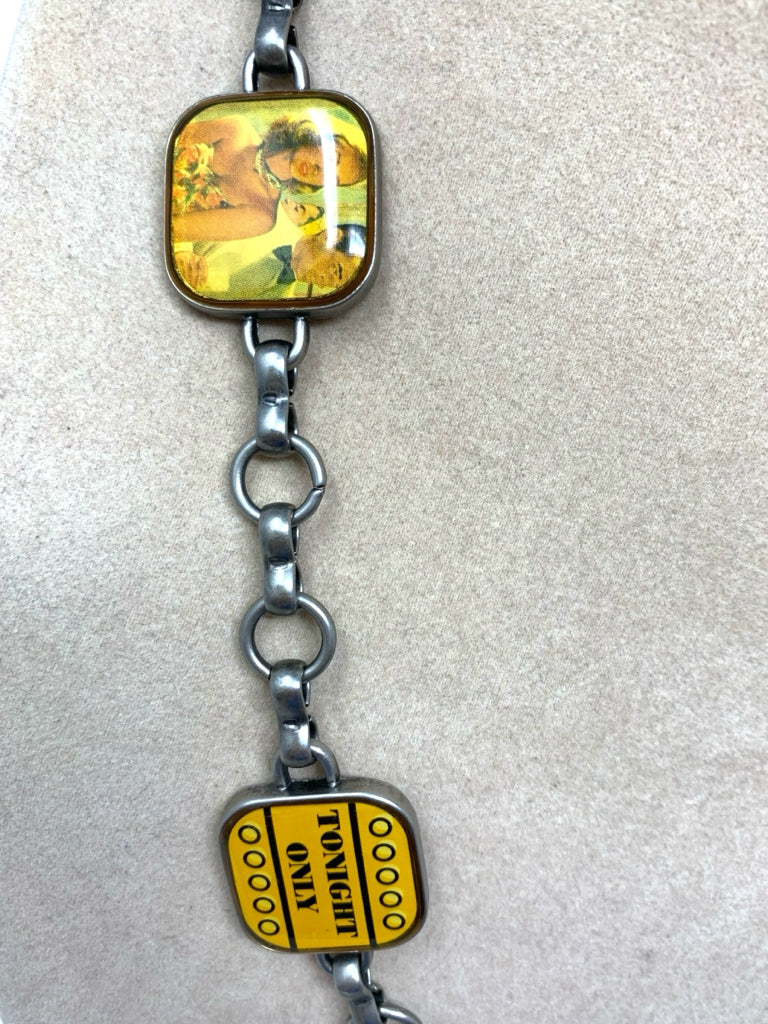 medium BELT W