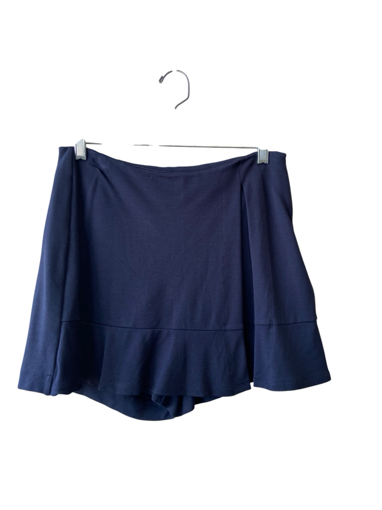 CABI Size 2 SKORT W