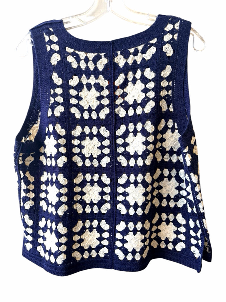 LAUREN CONRAD Size large VEST W