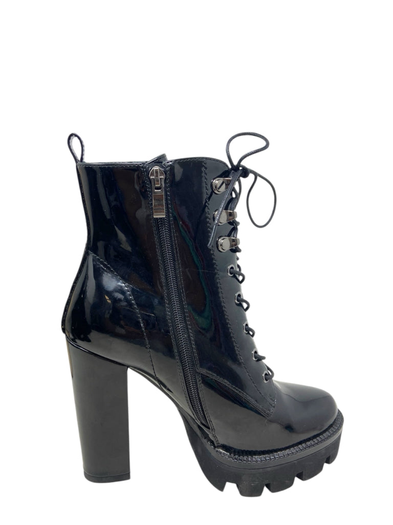 WET KISS Size 8 BOOT W