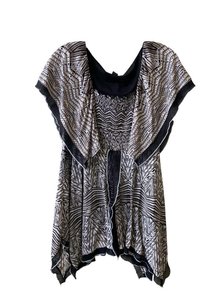 STYLE & CO Size large TOP  W