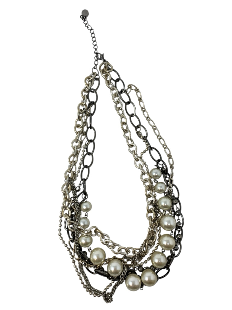 SIMPLY VERA NECKLACE W