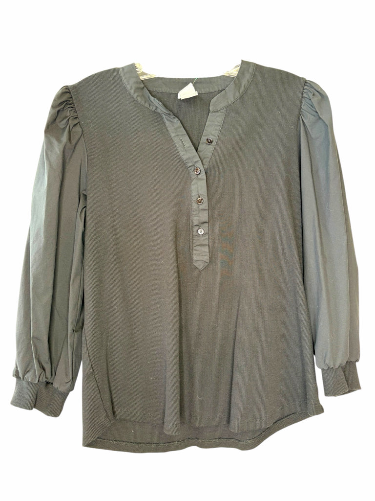 CHICO'S Size medium TOP W
