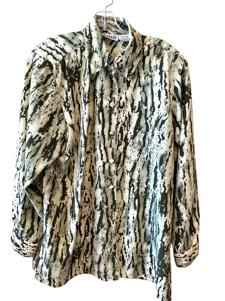 LIZ BAKER  x-lg TOP  W