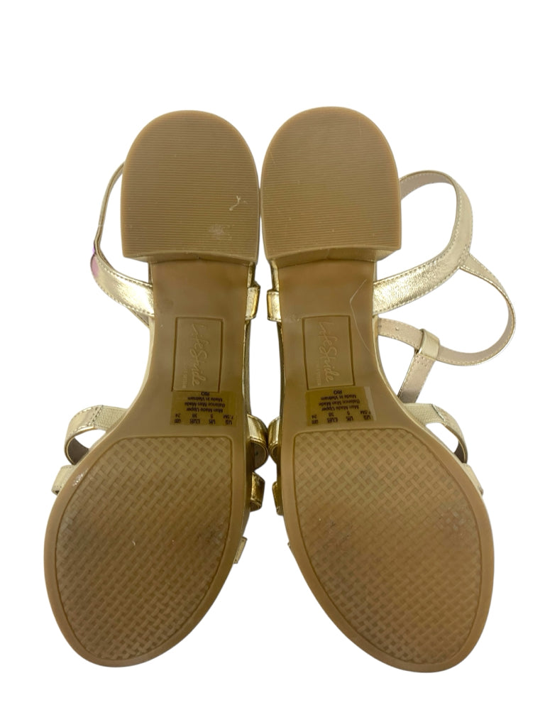 LIFE STRIDE  7.5 HEEL W