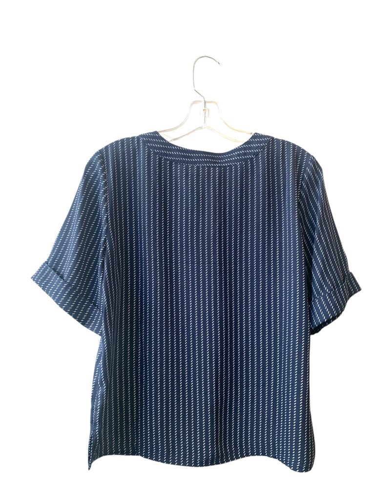 AT LOFT  small TOP W