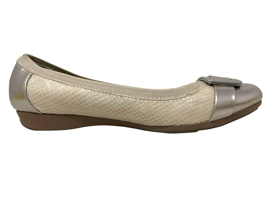 ANNE KLEIN Size 9 FLAT W