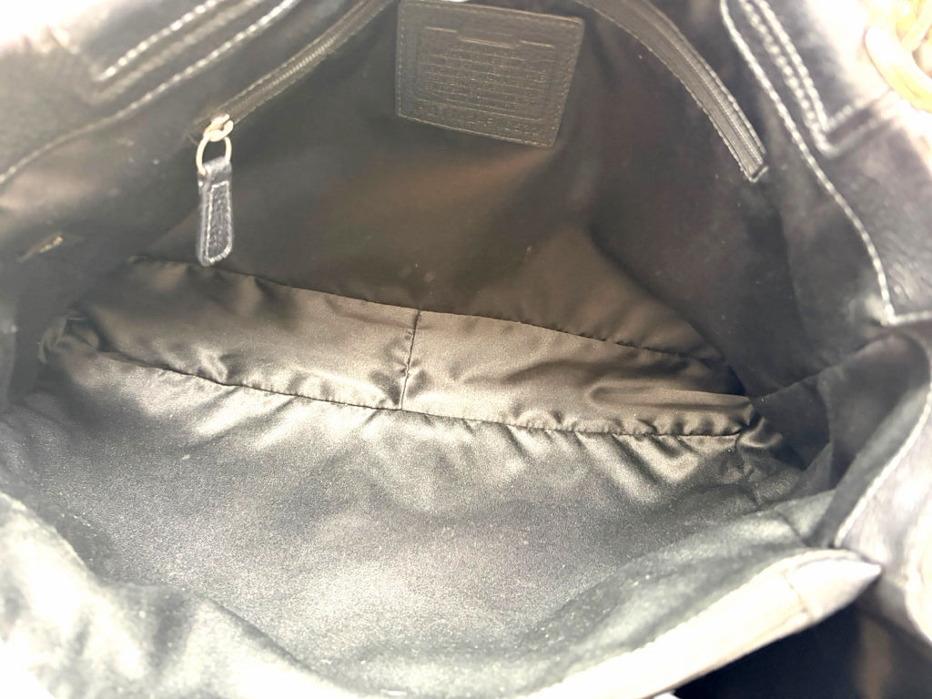COACH Size large PURSE W