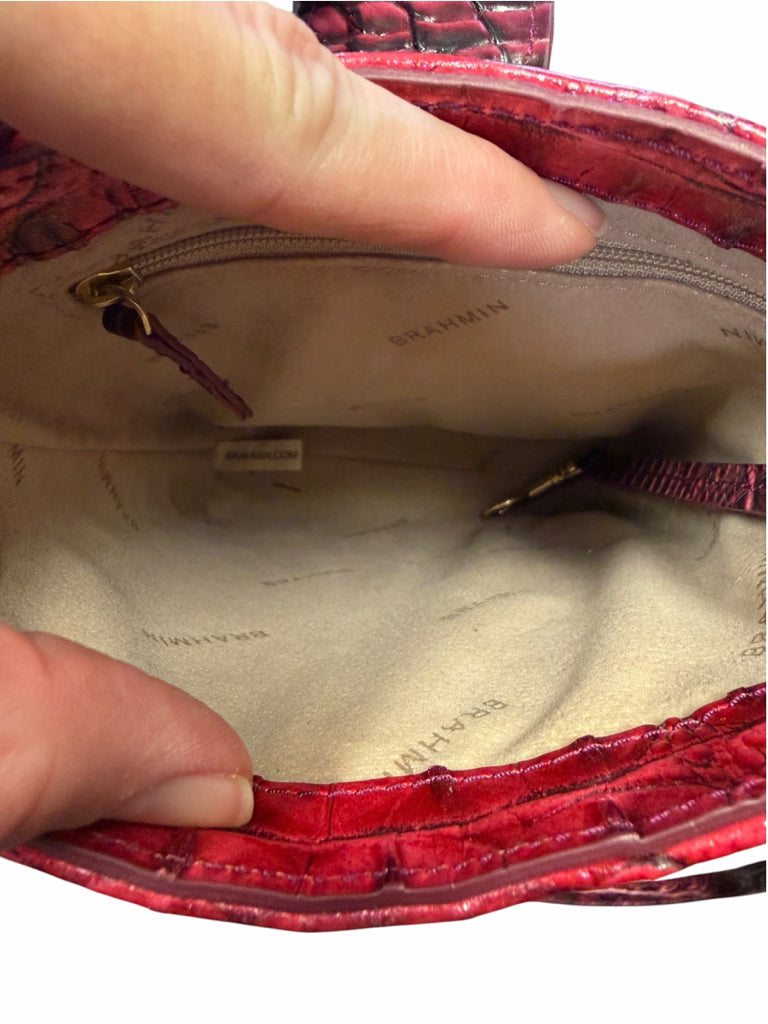 BRAHMIN Size small CROSSBODY W