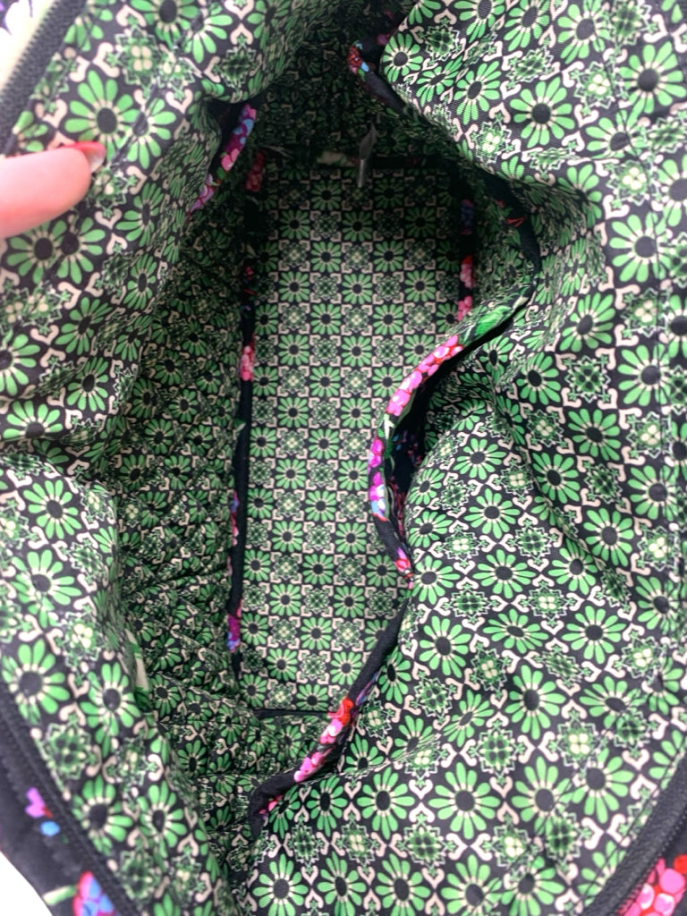 VERA BRADLEY  medium TOTE W
