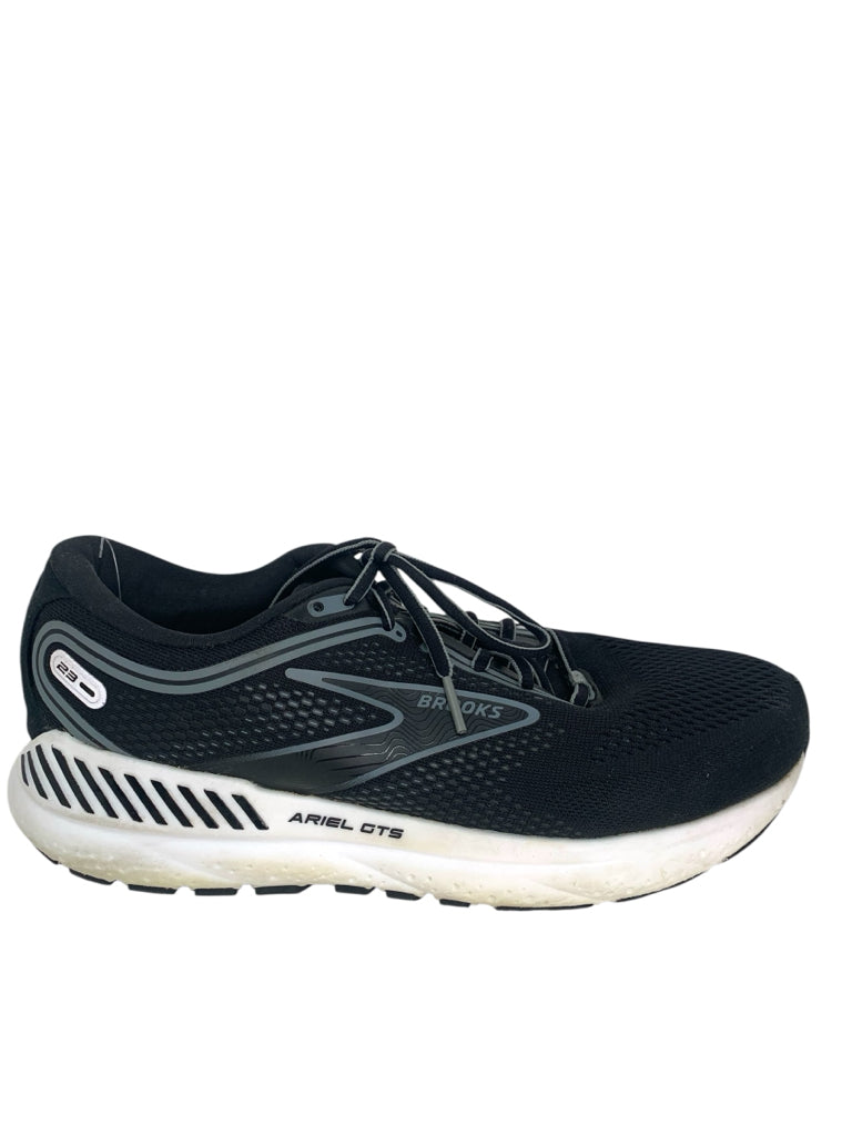 BROOKS  10.5 SNEAKERS W