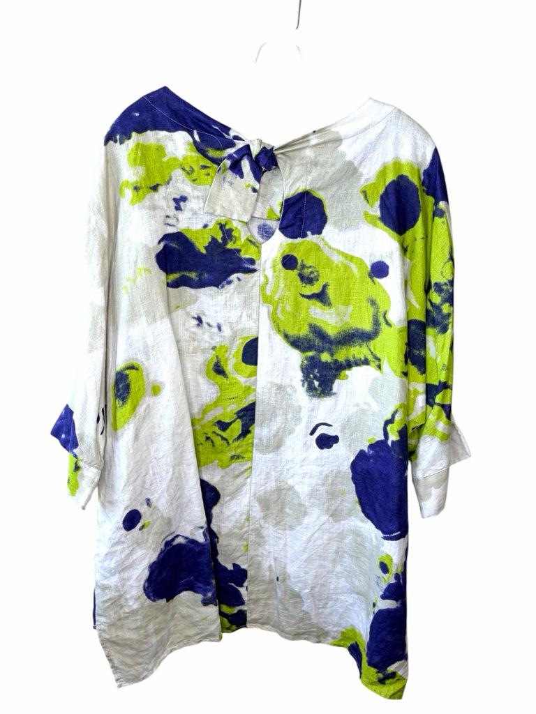 IC BY CONNIE K Size xL TUNIC