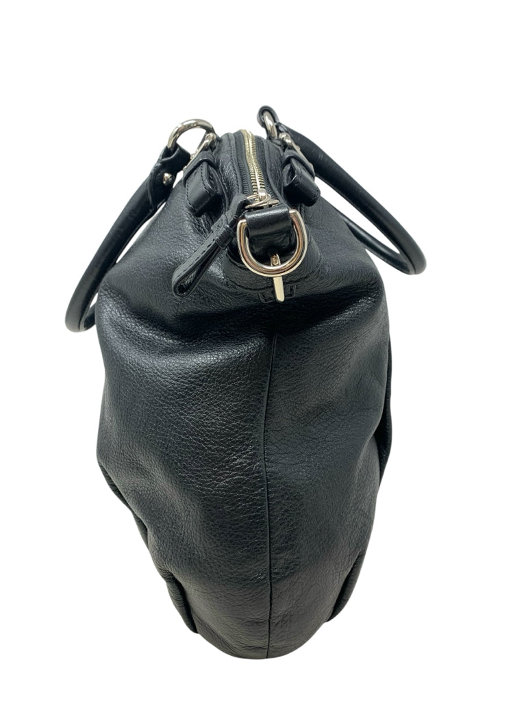 COACH  medium PURSE W