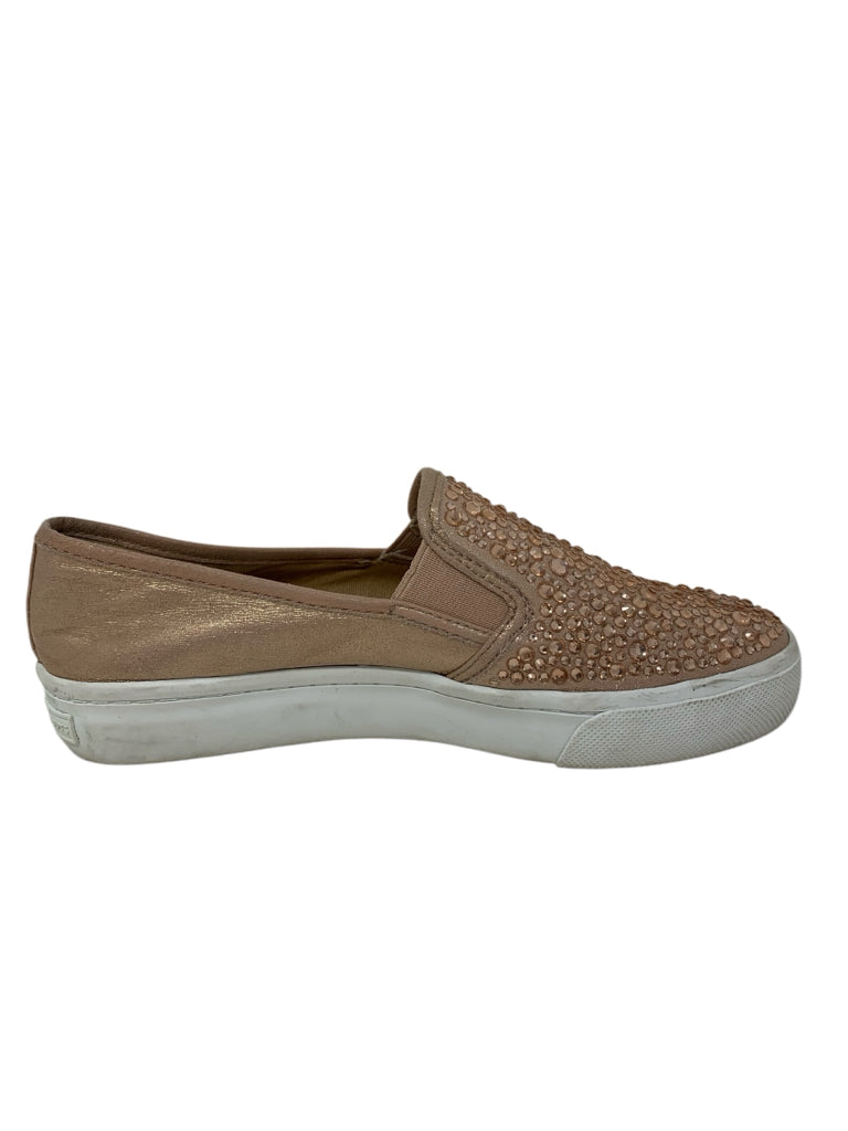 INC  5 LOAFERS W