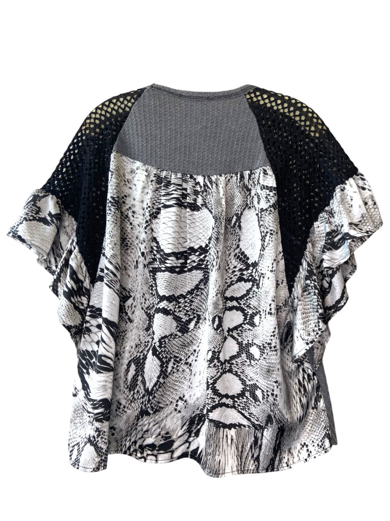 ACOA Size small TOP W